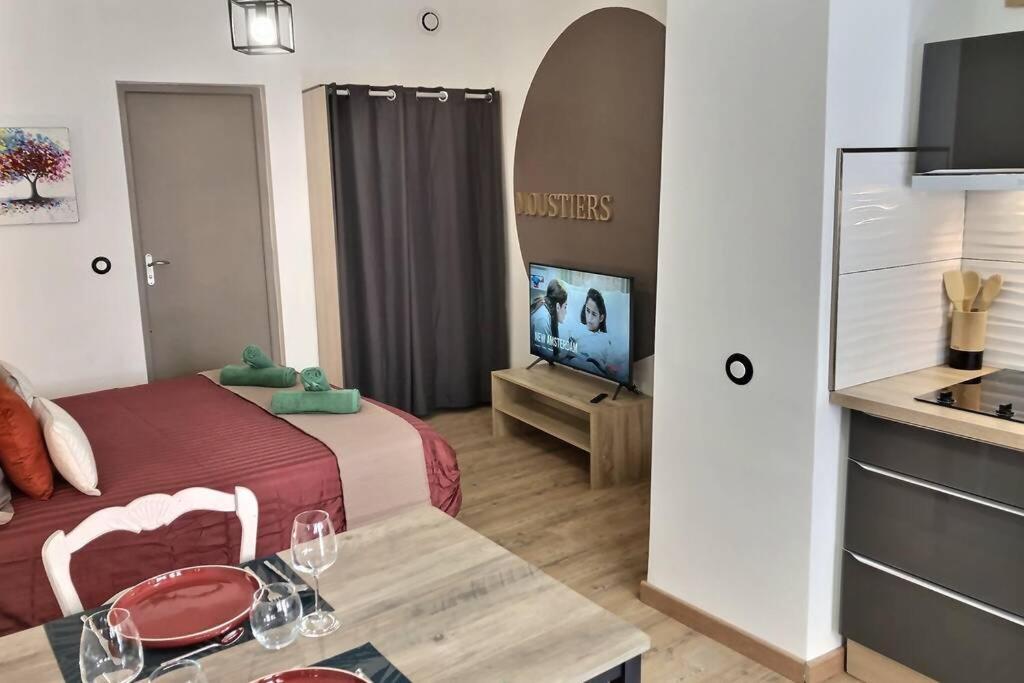 Ferienwohnung Studio Tout Confort, Terrasse, Calme Moustiers #7 Exterior foto